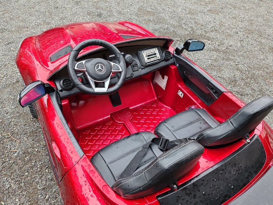 Детская машинка Мерседес AMG