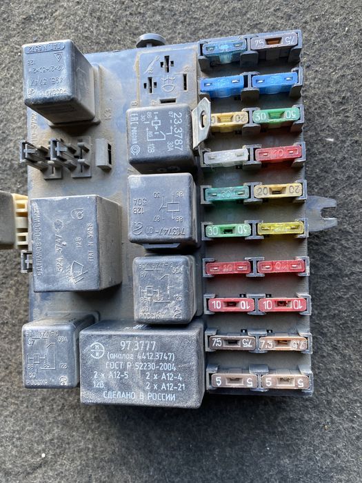 Блок предохранителей ваз 2110