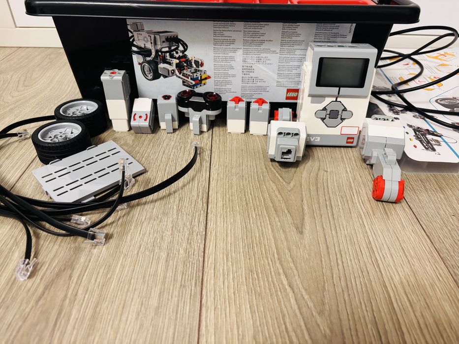 LEGO Mindstorms EV3- kit de robotică