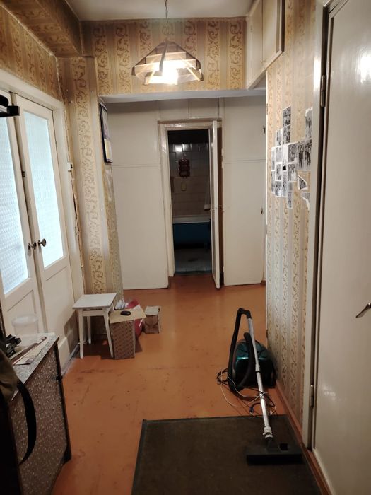 Продам квартиру 4-х комнатную