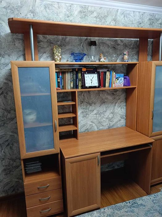 Продам детскую стенку в отличном состоянии