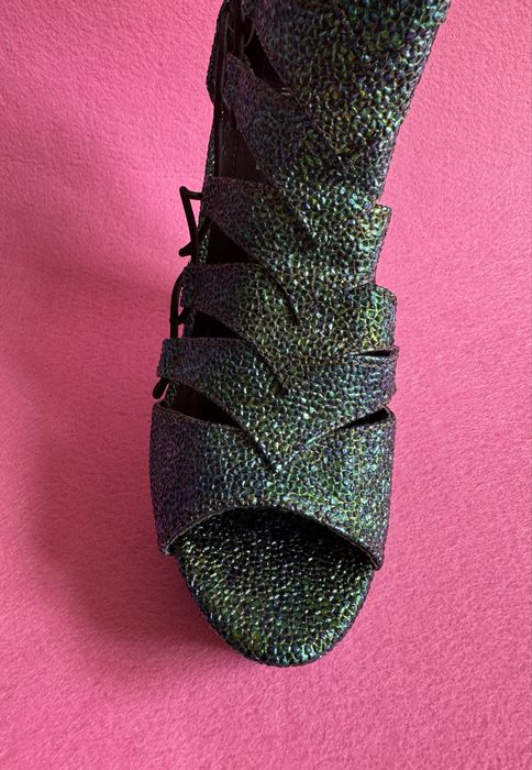 Босоножки на платыорме. Новые!