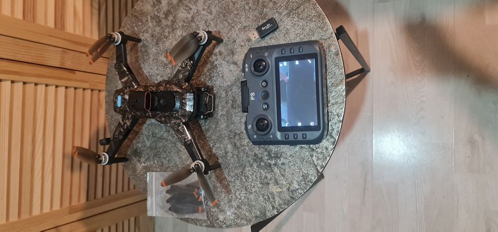 Drona cu camera de filmat