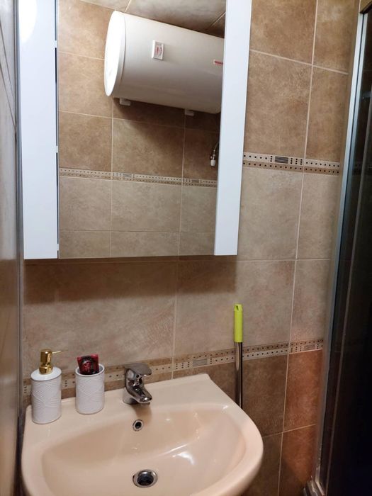 Дава се под наем Двустаен апартамент в Бургас, Меден рудник - зона А - 65 кв.м за 357 € - Снимка #7