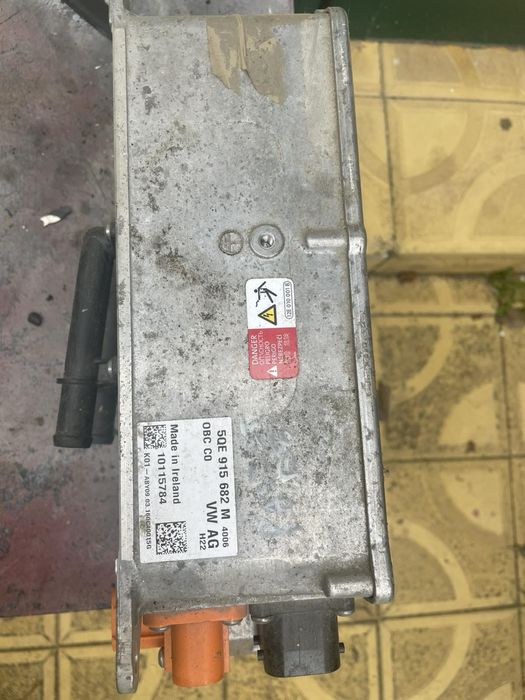 Зарядна станция за vw audi 5QE 915 682