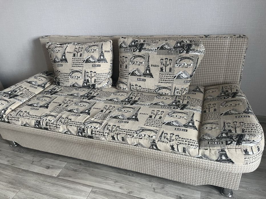 Продам диван в отличном состоянии