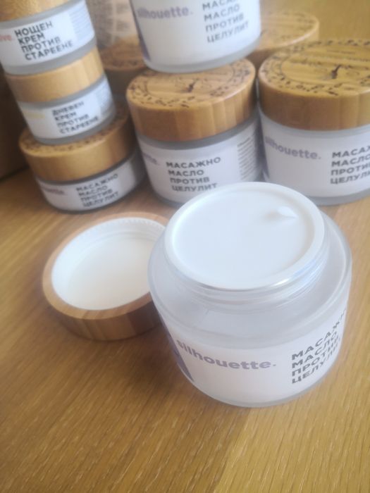 Бурканчета 200 ml 9бр за 15 лв