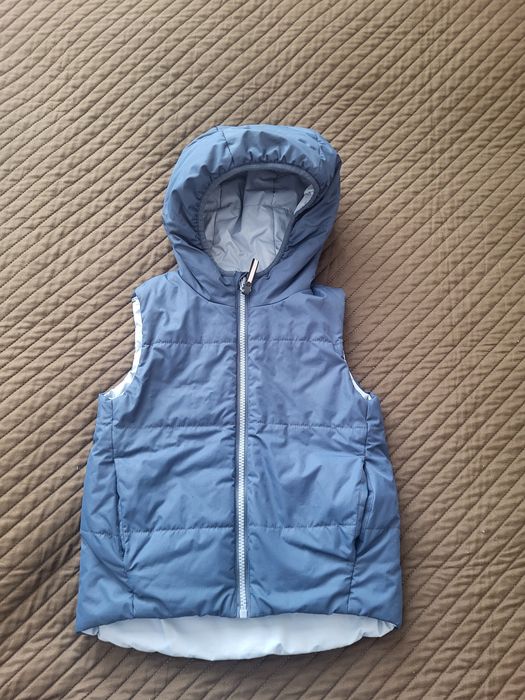 Жилетка утеплённые двусторонняя