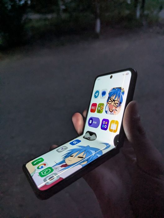 Samsung Z Flip 3. 8/128