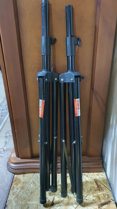 Стойки под акустику