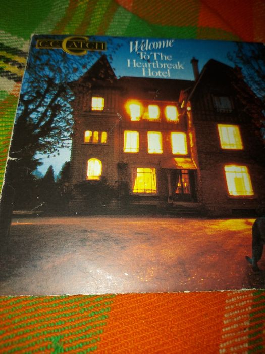 Грамофони плочи имам още бройки и други