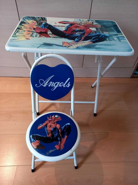 Детска масичка и столче Spiderman.