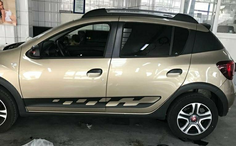 Autocolant linii sport Dacia Logan/ Sandero/ Duster