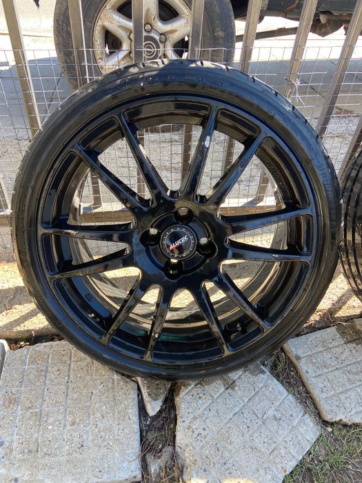 Гуми с джанти Alutec 205/40 R18