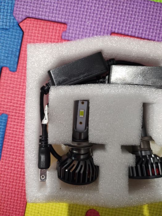 Becuri led H7 8000k Canbus 25000 Lumeni 150W/set