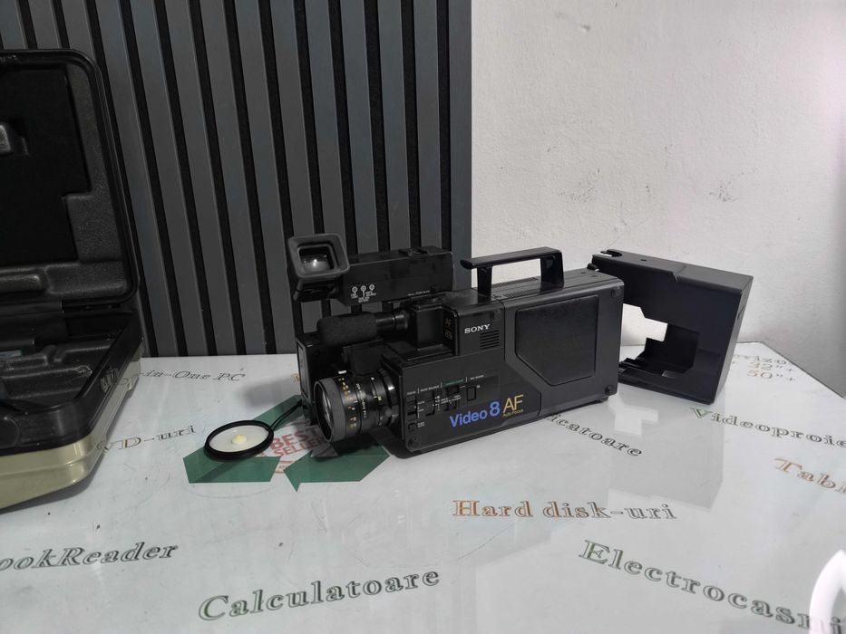 Camcorder Sony Video 8 AF PAL, CCD autofocus, lentila 12-72mm
