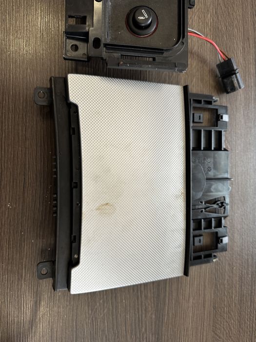 Audi a6 c7 лайстна пепелник