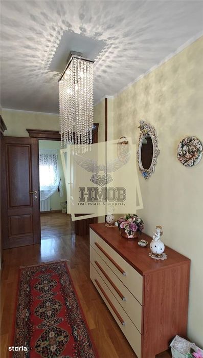 Casa cu 4 camere 2 bai si 830 mp teren in zona Bavaria