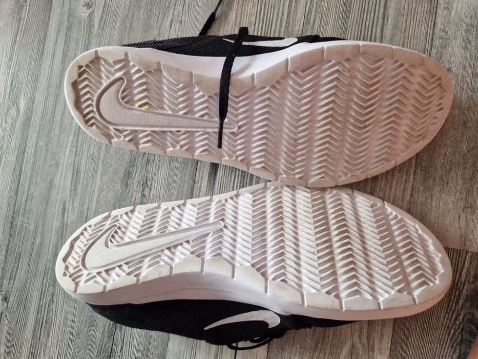 Оригинални  мъжки гуменки Nike