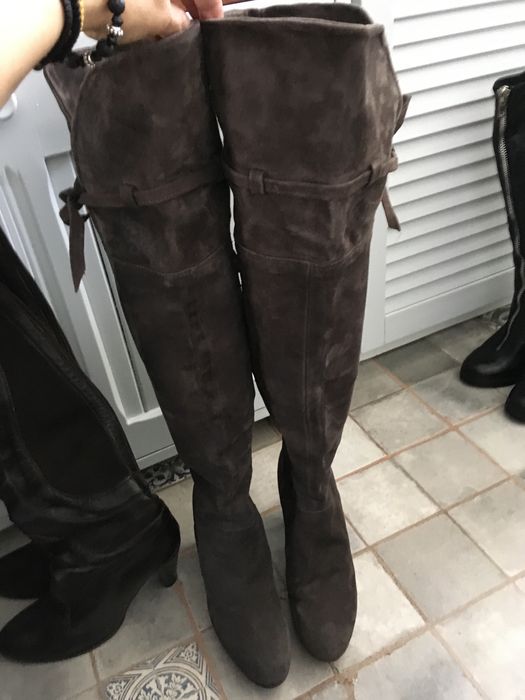 Cizme inalte piele intoarsa