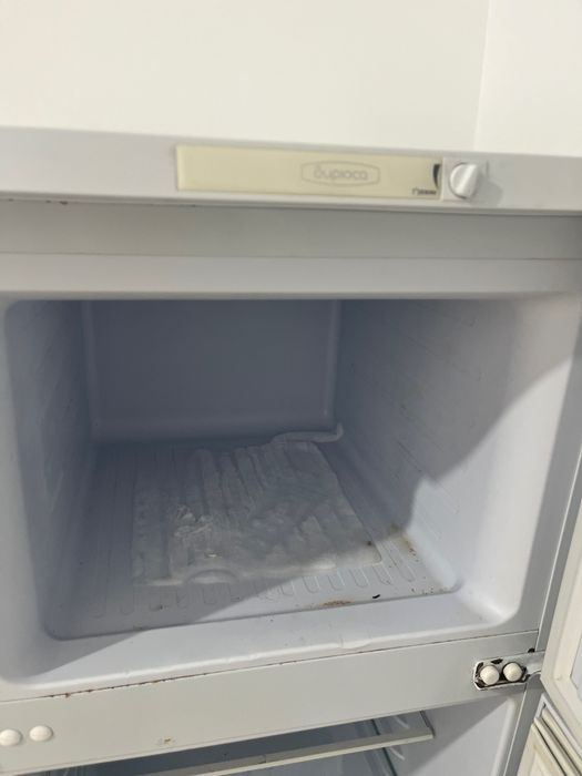 Холодильник  белый