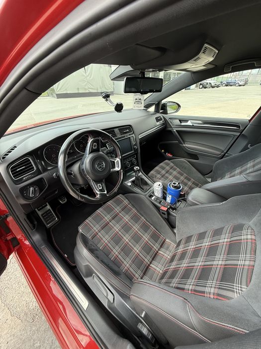 VOLKSWAGEN Golf 2014 — imagine 5