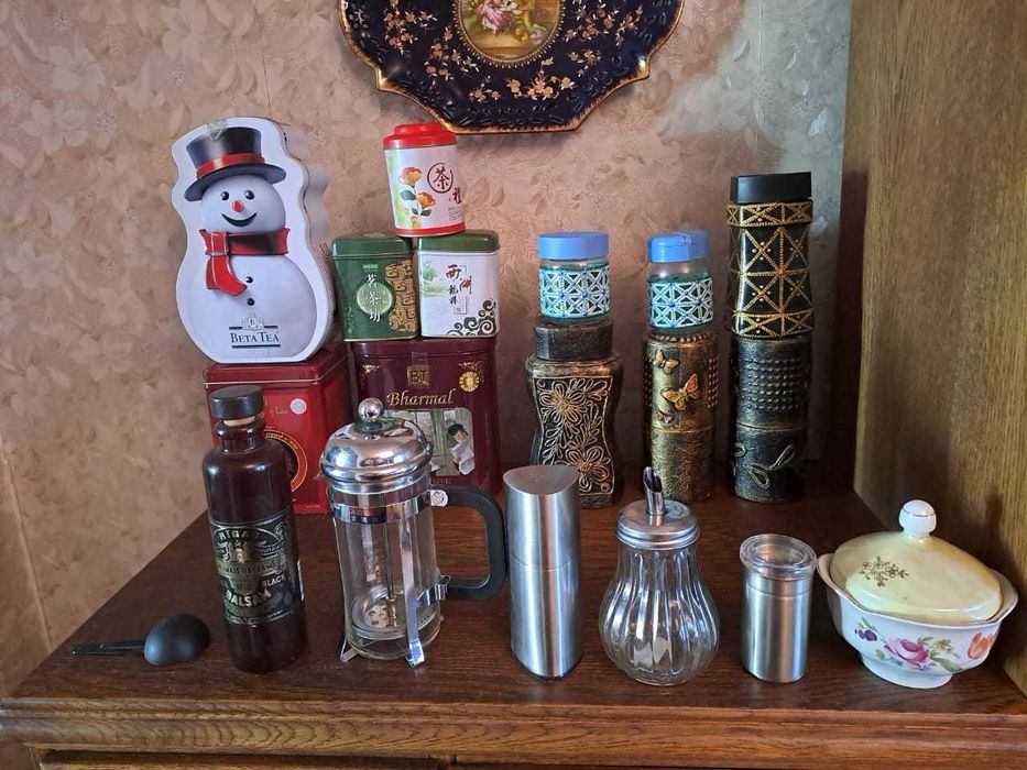 Металлические  противни и другое