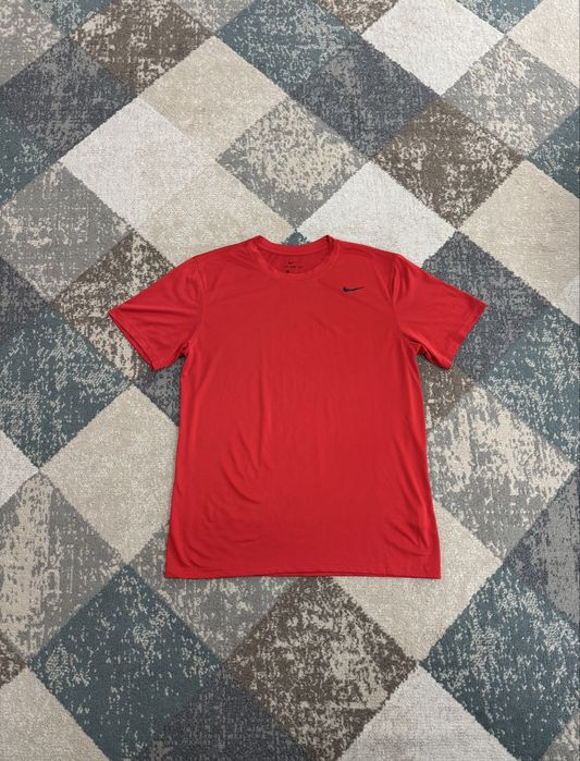 Мъжка тениска Nike Tee