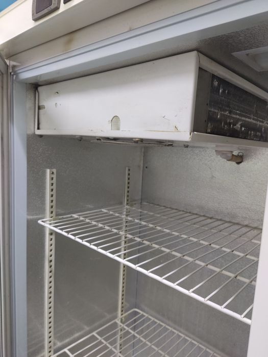 Холодильная витрина