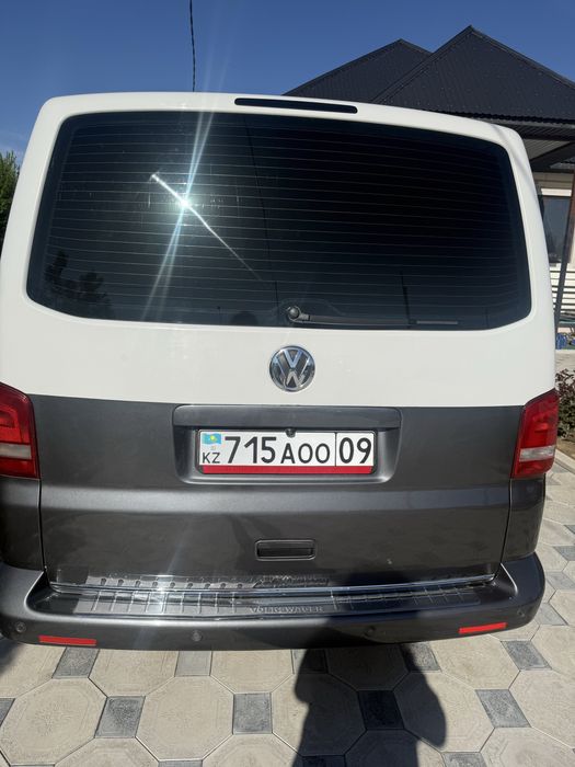 Продам автомобиль марки VW multivan