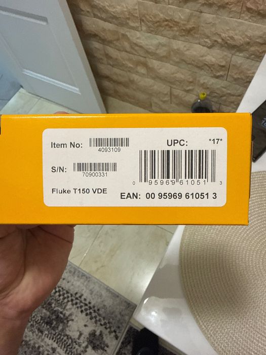 Tester Fluke T150/VDE bipolar AC DC cu indicator LED
