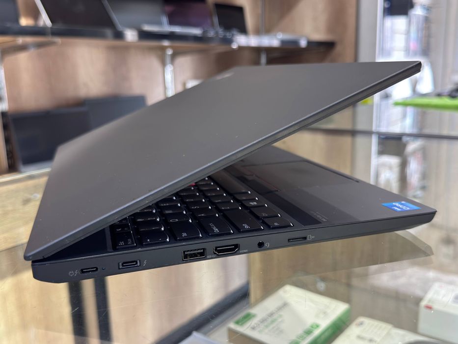 Lenovo thinkpad T15 Core i5 1135G7