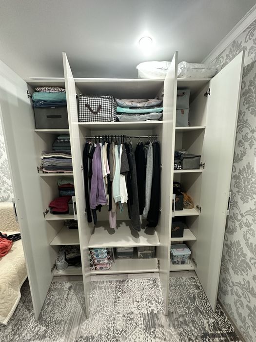 Продам шкаф для спальни