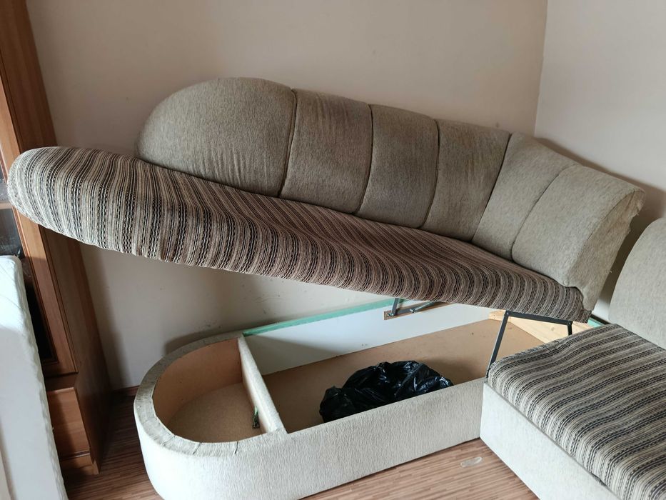 ъглов диван с ракла