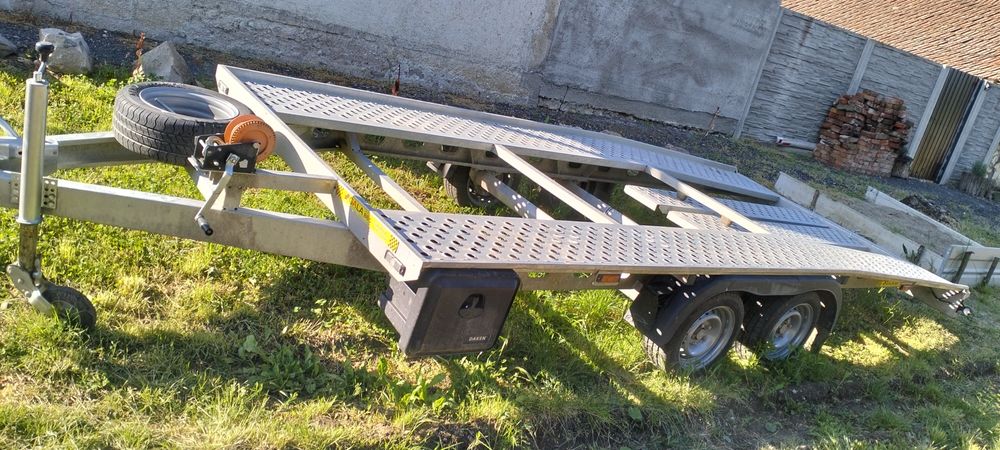 Auto platforma 2400kg
