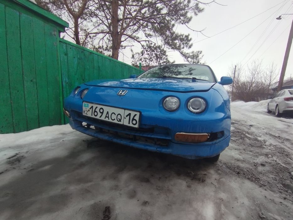 Продаю машину Хонда