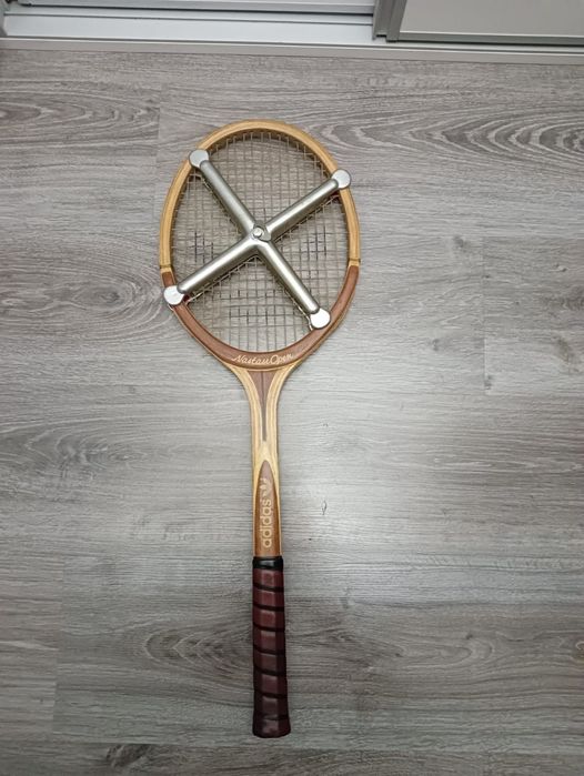 Rachetă tenis Ilie Năstase Filipestii de Padure •