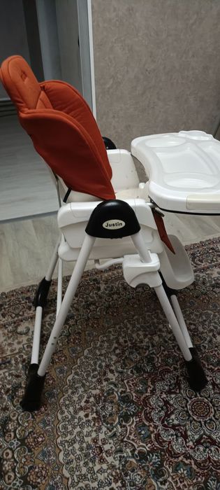 Детский стульчик для кормления