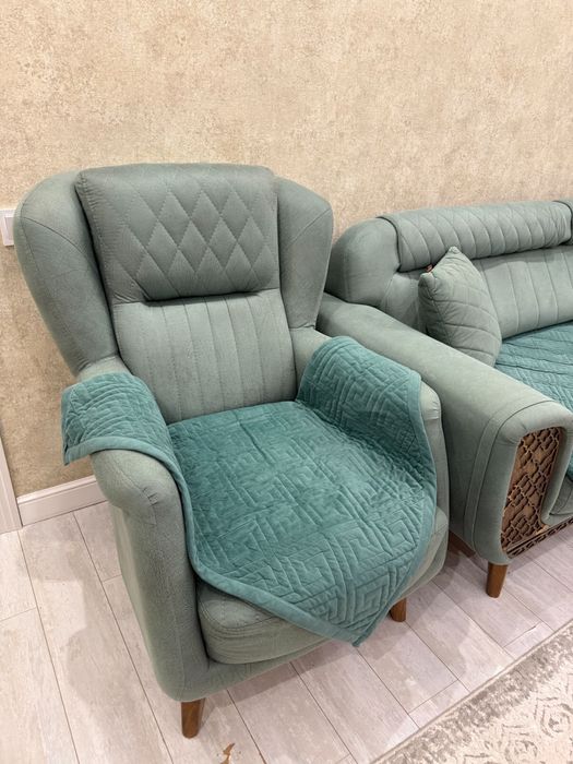 Продам диван и 2 кресла