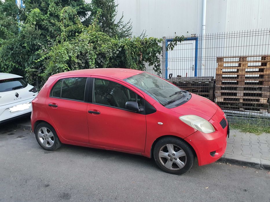 Vând Toyota Yaris 1.3 benzină, 87 CP, an 2006, 296.469 km, ITP + RCA