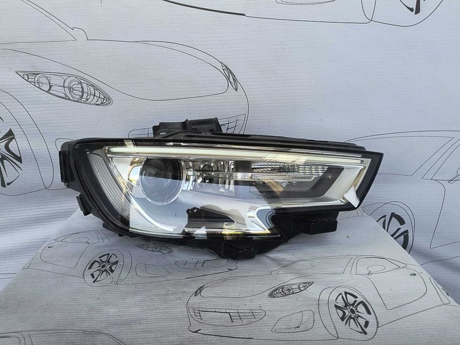 Far Dreapta Uk Xenon Bi-Xenon Facelift Audi A3 S3 8V 2017 / 2016-2019 Cod OEM 8V0941044F (1E1)