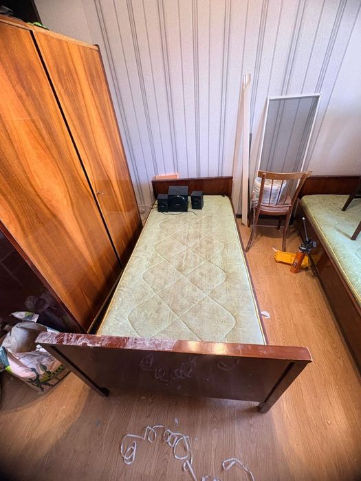 мебель деревянная,полированная