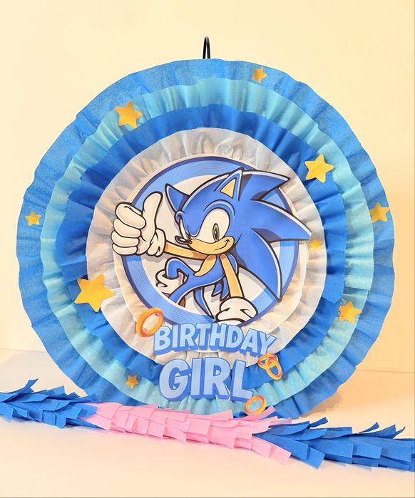 Соник и Ейми Роиуз пинята Sonic