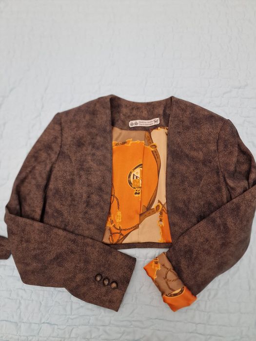 Костюм пиджак, юбка, блуза. Бренд Shabunin. XS-S