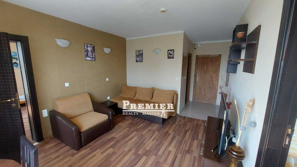 Продава се Тристаен апартамент в к.к. Слънчев бряг - 98 кв.м за 919 €/кв.м - Снимка #2