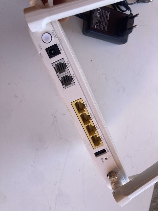 Router-Modem Fibra Optica HG8247W5