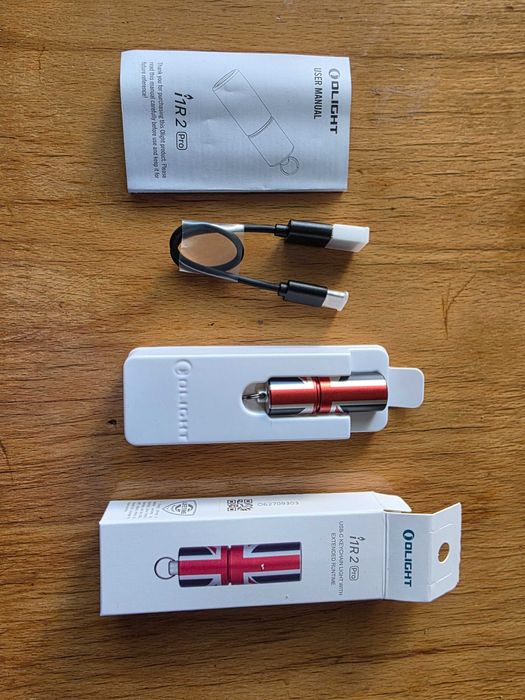 Нов LED фенер Olight i1R 2 Pro EOS (22 грама до 180 лумена) - UK