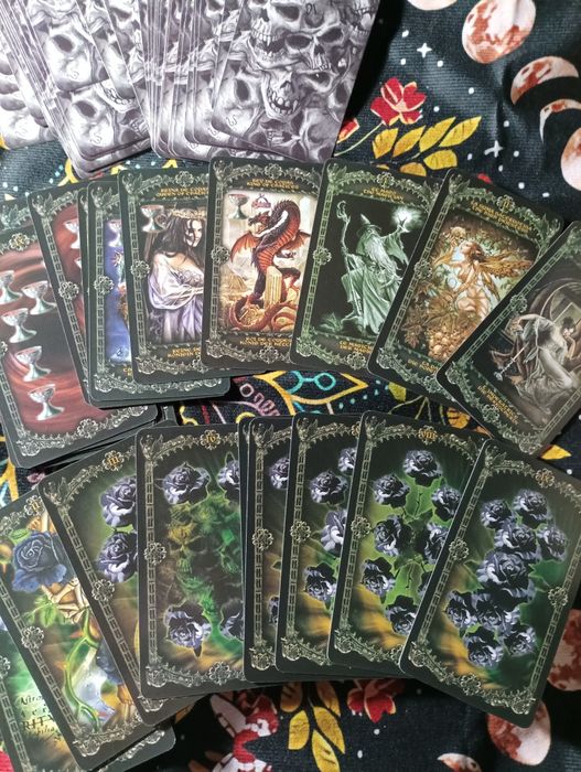 Продам карты Таро