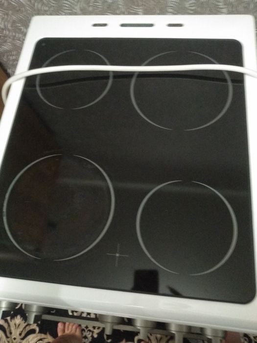 Продам электро плиту