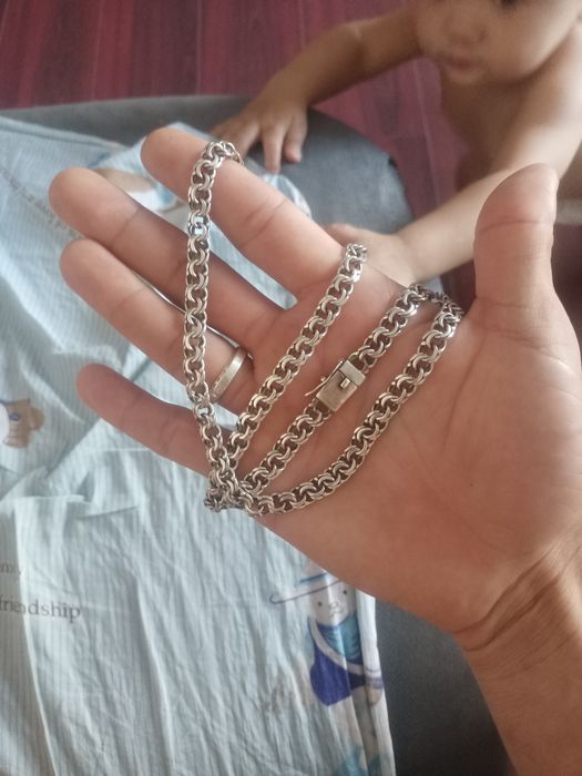 Срочна продам цепочка бисмарк 925